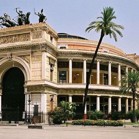 Volturno 106 Bed & Breakfast Palermo Bagian luar foto