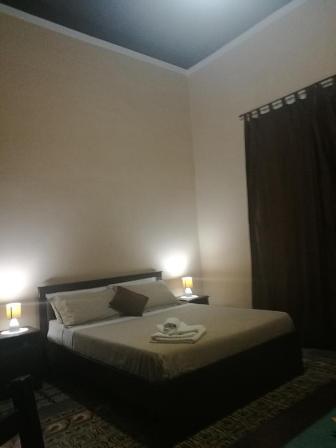 Volturno 106 Bed & Breakfast Palermo Bagian luar foto