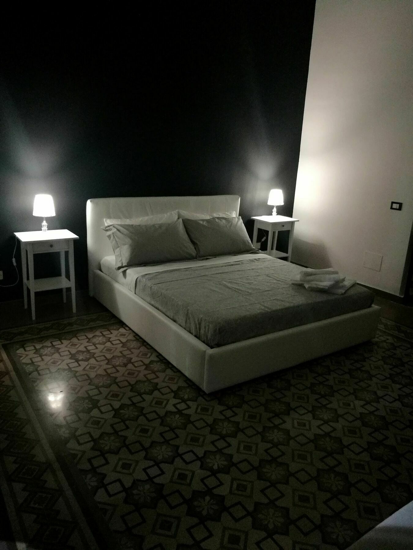 Volturno 106 Bed & Breakfast Palermo Bagian luar foto